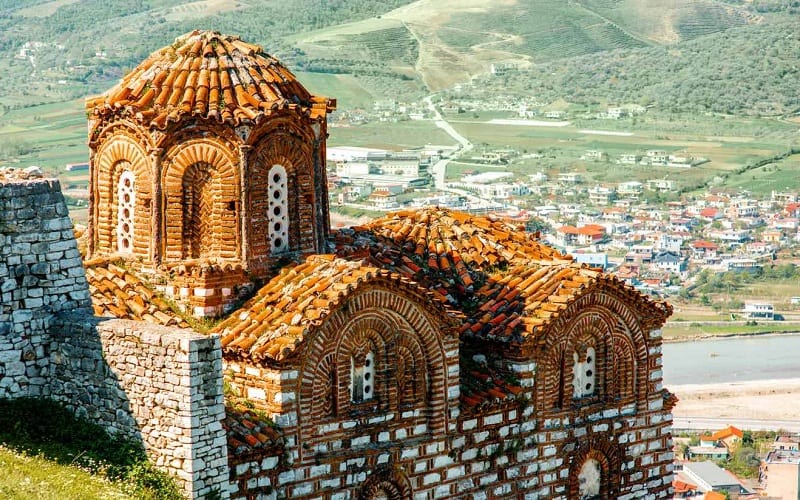 TOUR ĐỘC LẠ CHÂU ÂU (SUMMIT TRAVEL) CHẠM VÀO MIỀN DI SẢN BALKANS HÀNH TRÌNH XUYÊN QUA NHỮNG NỀN VĂN MINH CỔ ĐẠI (12 NGÀY) 5 NƯỚC ĐÔNG NAM ÂU HY LẠP SANTORINI ALBANIA BẮC MACEDONIA BULGARIA ROMANIA